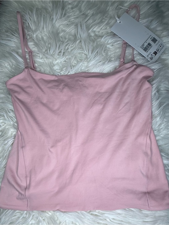 lululemon athletica Tops - Lululemon spagetti strap Wunder most nwt Sz sm pink haze